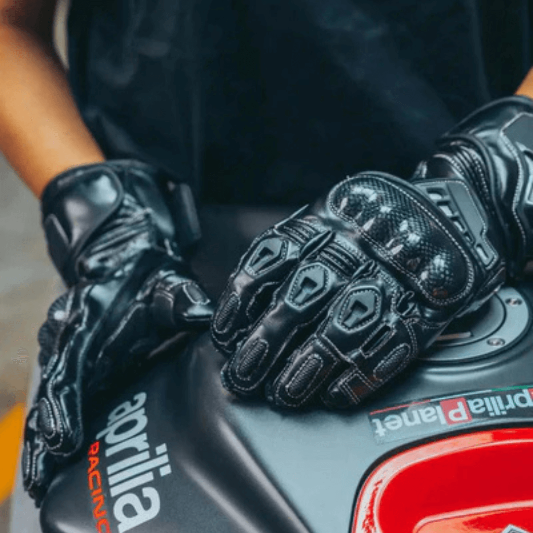 Premium leather gloves heated